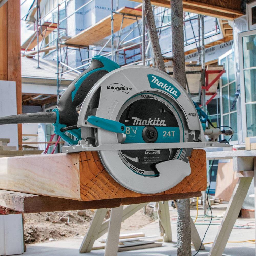 Makita 8-1/4 In. Magnesium Circular Saw with L.E.D. Lights