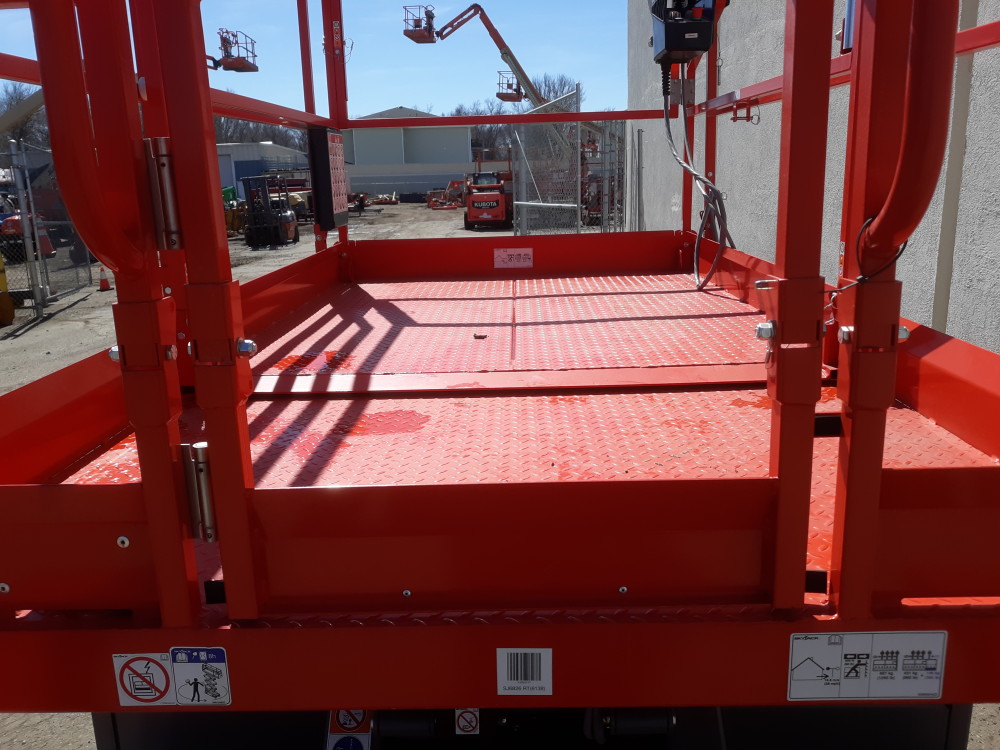 Skyjack Scissor Lift 26' Maximum Platform Height 68in Width