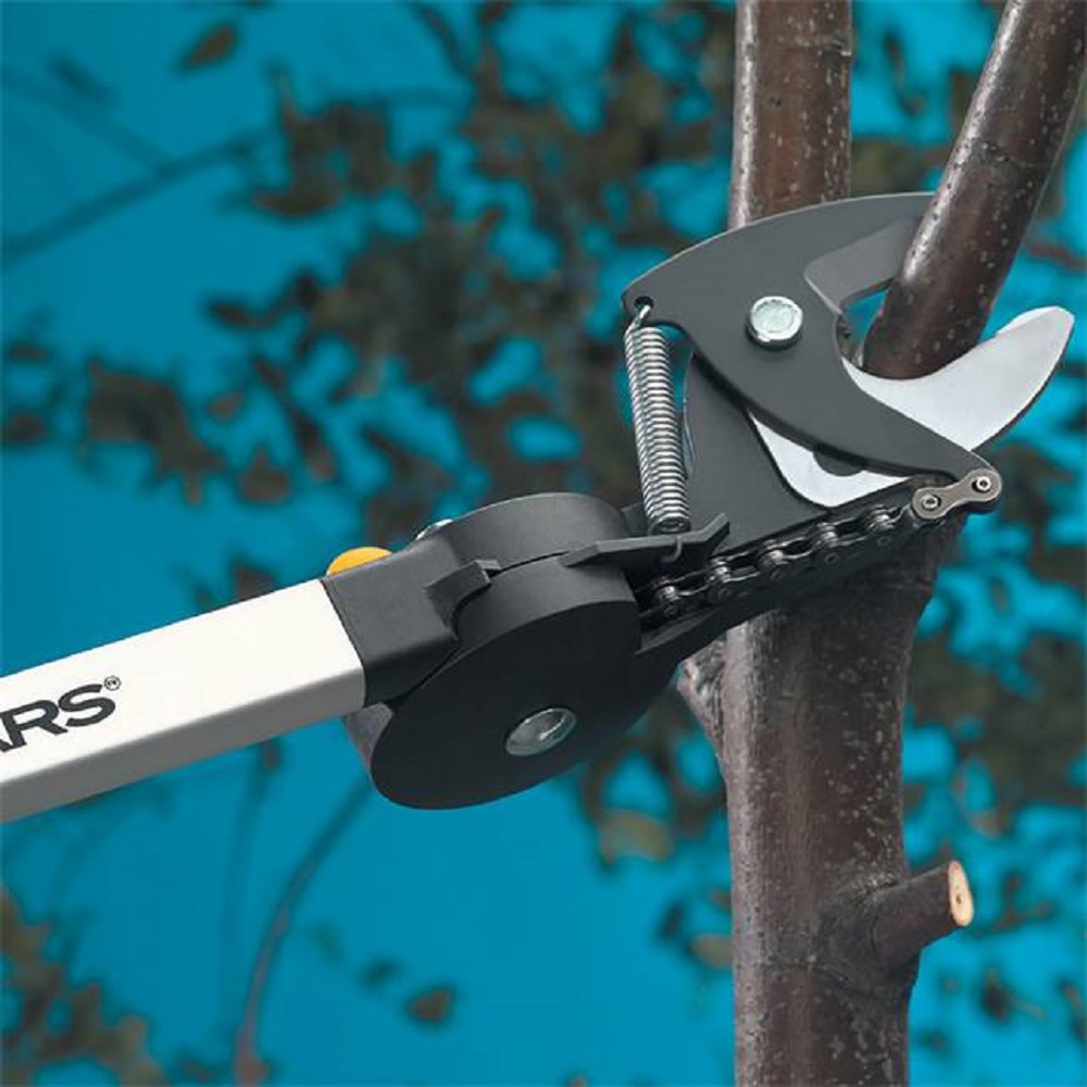 Fiskars 7.9-12 Foot Extendable Tree Pruning Stik Pruner 92406935K