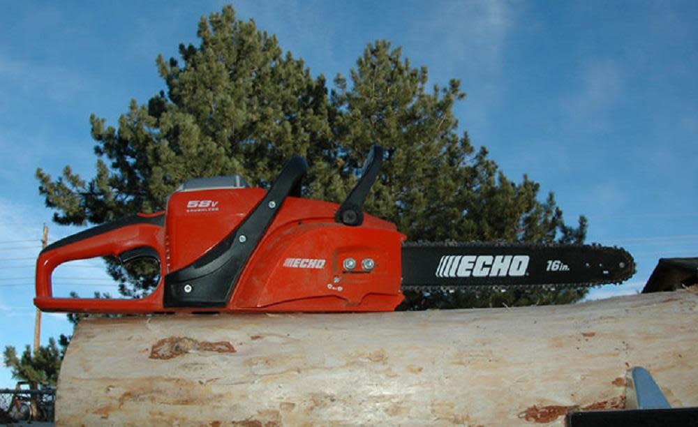 16 In Cordless Chainsaw w/Battery and Charger - Image 2