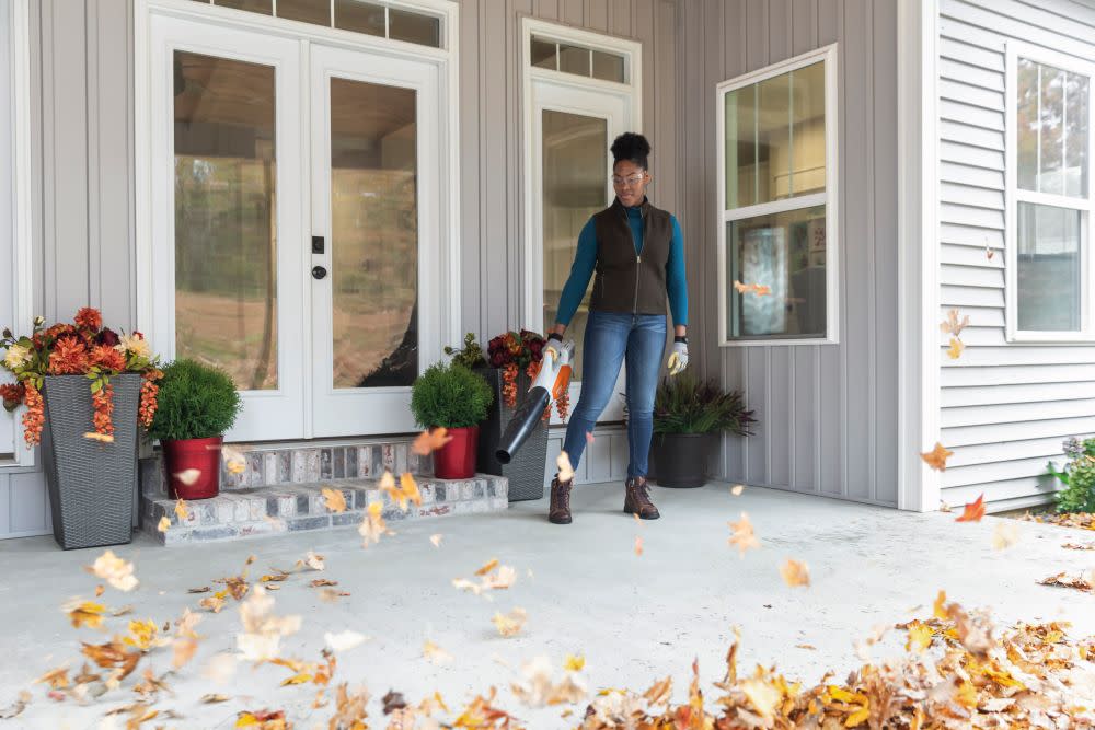 Stihl BGA 57 36V Cordless Battery Powered Handheld Leaf Stihl BGA 57 36V Cordless Battery Powered Handheld Leaf