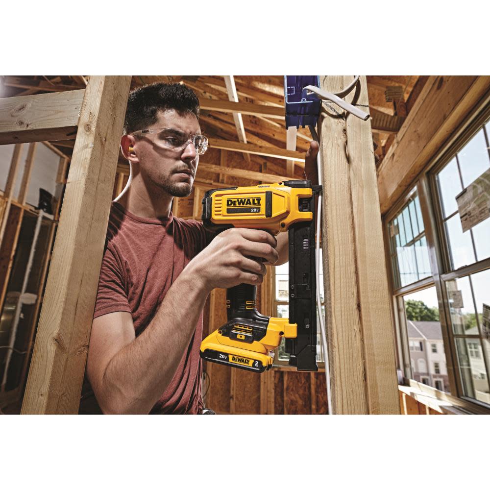DEWALT 20V MAX Cable Stapler Bundle with 5 Boxes of Staples Kit DCN701D1DRS181005PK Acme Tools