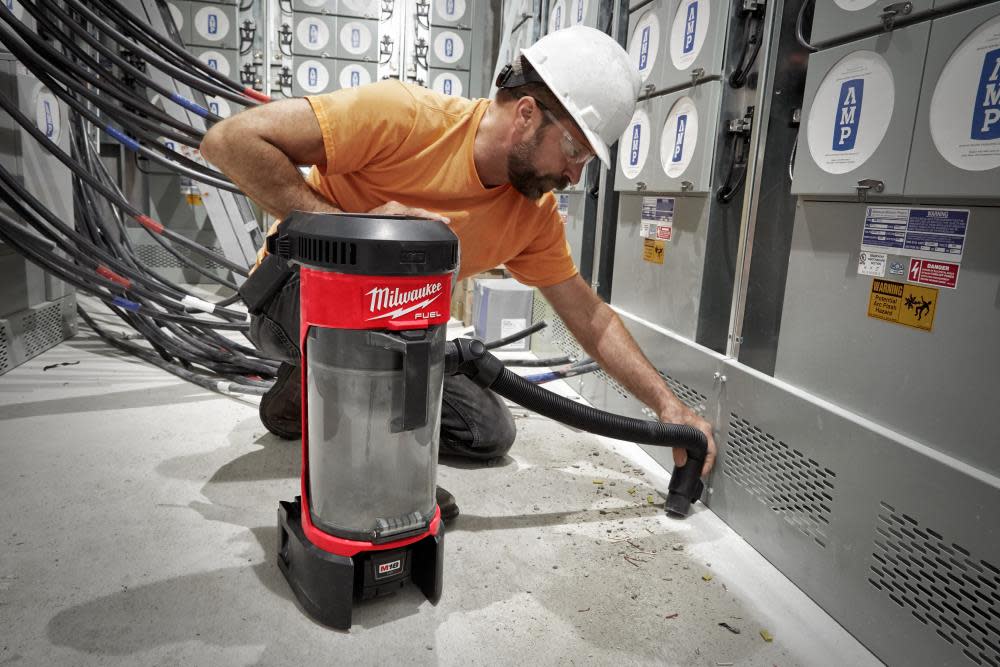 milwaukee m18 backpack vacuum