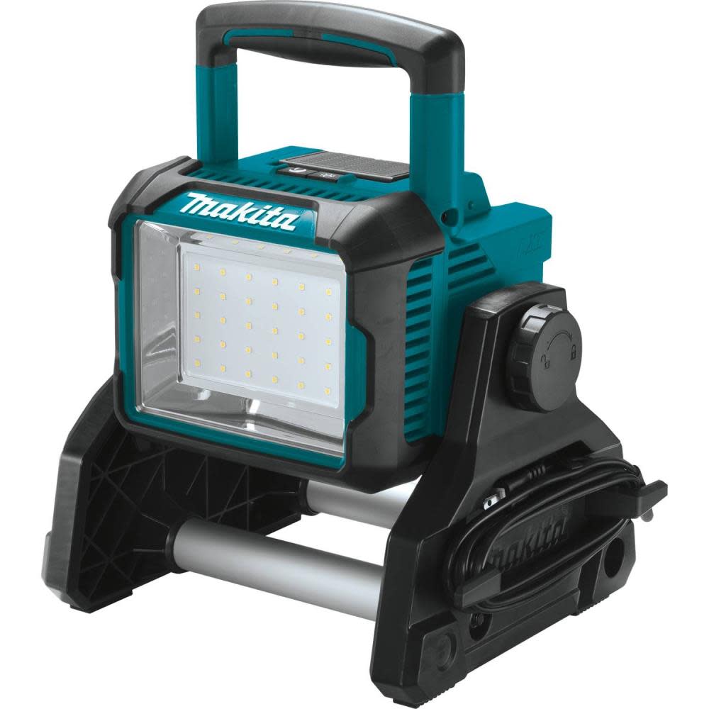 

Makita 18V LXT Lithium-Ion Cordless/Corded Work Light Light Only