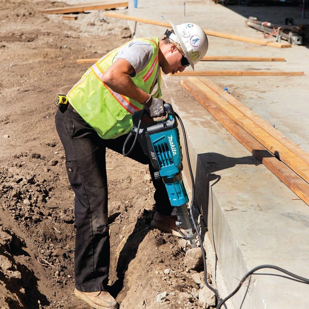 makita-42-lb-avt-breaker-