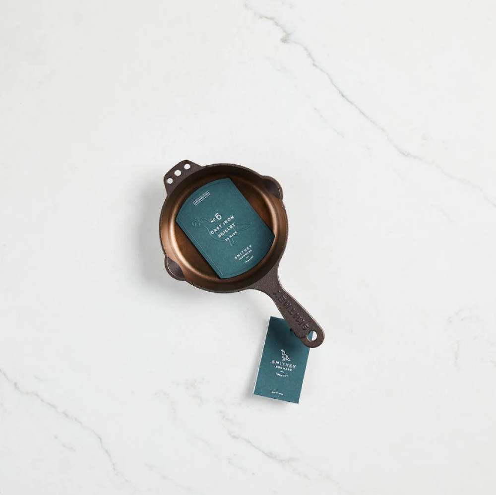 

Smithey Ironware No. 6 Skillet