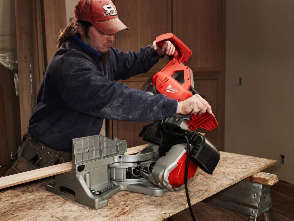 Milwaukee 6955-20 12 In. Dual-Bevel Sliding Compound Miter Saw
