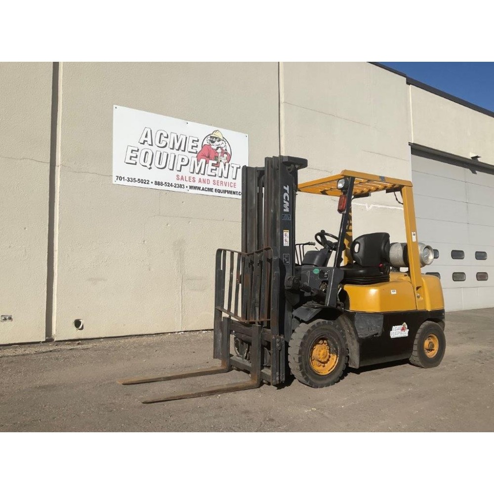 

TCM FG25N5T 3400 Lbs LPG Mast Forklift Used 1998