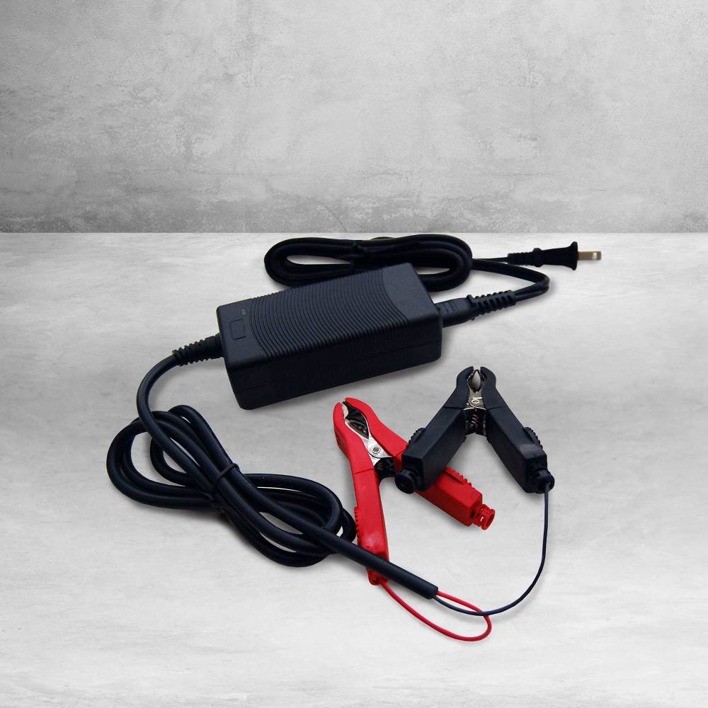 

Dakota Lithium 12V 3A LiFePO4 Battery Charger