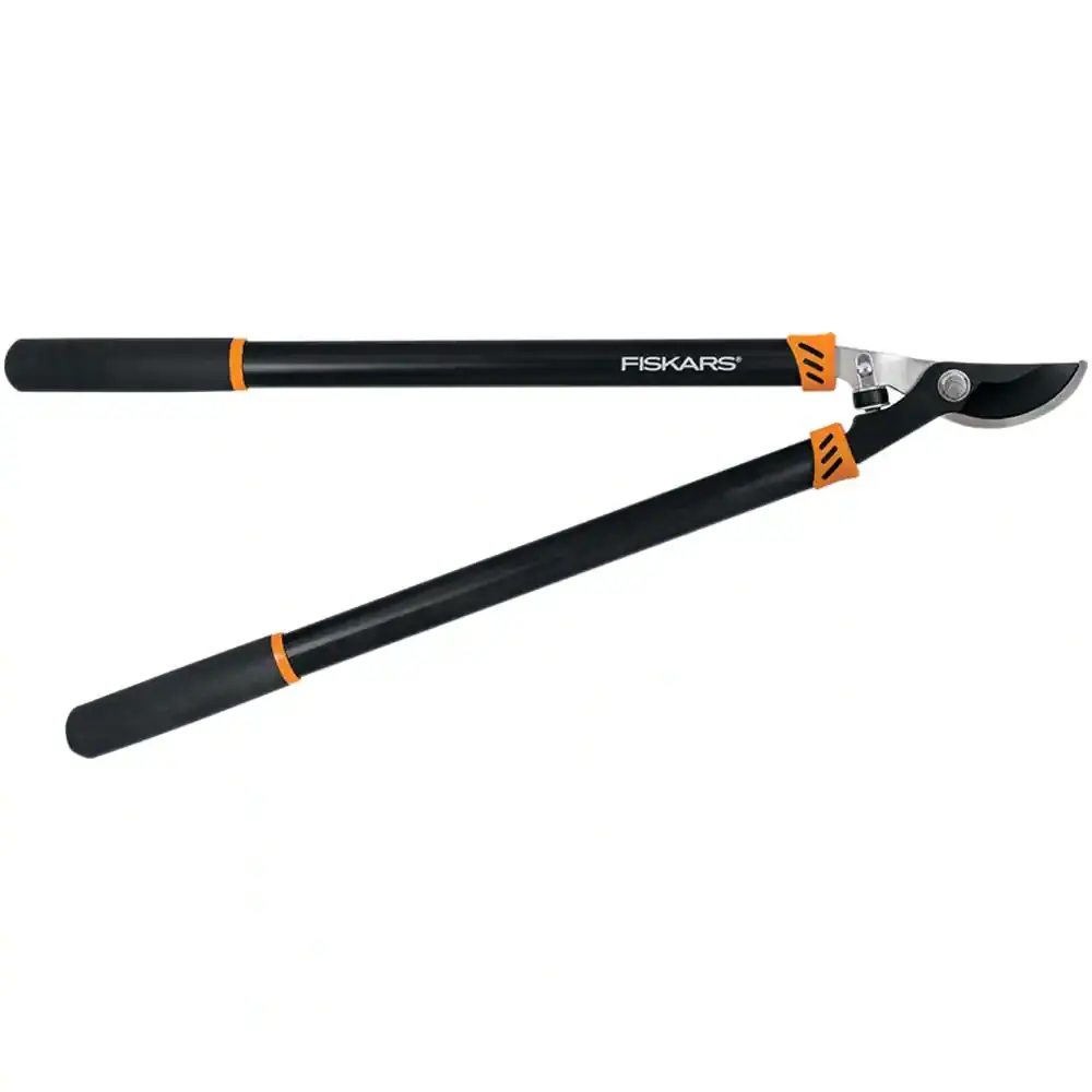 

Fiskars Bypass Lopper with Non Slip Grip Aluminum Handle